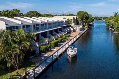 Image de Open Now Boating, Beach and Shelling: 2br, 2-story Condo with Direct Gulf Access