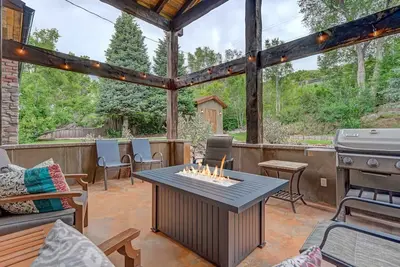 Image de Modern Mountain Cabin / Garden of the Gods