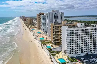 Image de Beautiful Oceanfront Condo - Quiet • Private