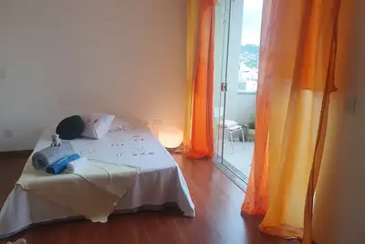 Image de Zen suit room, hot shower, balcony with a view and garage