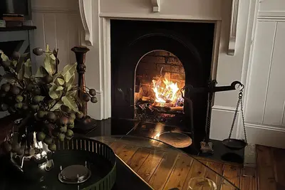 Image de Cosy, rustic, country cottage