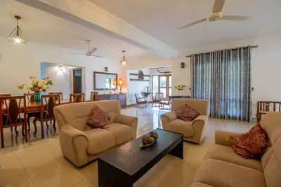 Image de Beautiful 4br+4ba Family Villa with Balcony & Garden