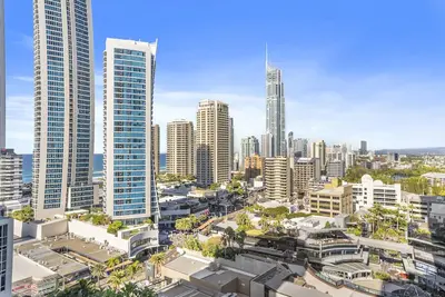 Image de Stunning Surfers Central 2 Bedroom Apartment!