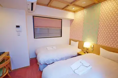 Image de Nonsmoking Retro modern twin room / Osaka Chuo-ku Ōsaka