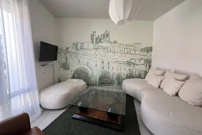 Image de Grand Appartement chic lumineux Centre ville - ArĂŞnes