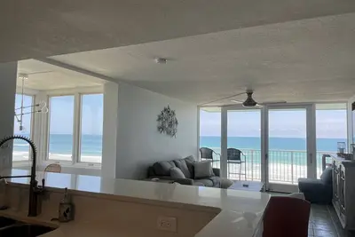 Image de Private Ocean Front Condo on Non-Drive Beach and Beach Front Pool