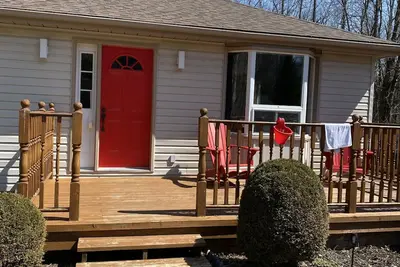Image de Welcome to Red door cottage! Sauble Beach!