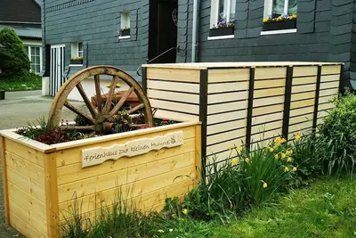 Image de Ferienhaus zur Kleinen Hummel - Ferienhaus, Dusche, Wc, 4 Oder Mehr Schlafräume