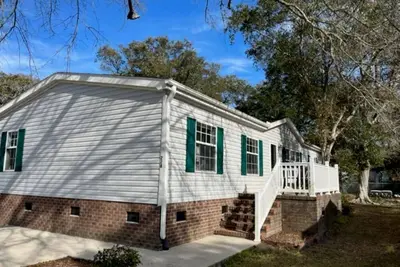 Image de Peaceful Pelican: 4br, 2ba, Sleeps 8 - Short walk to the beach & Icw!