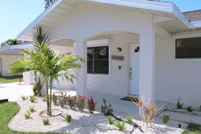 Image de House, sleeps 6, near parks, beaches, pet friendly