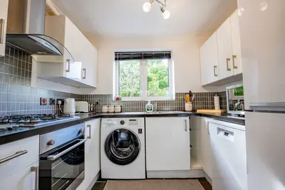Image de Spacious 3 Bedroom Home with Parking