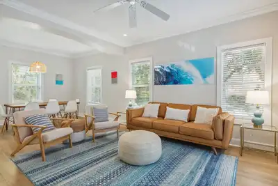 Image de New! Indoor Pool & Hot Tub Perdido Key Resort 2 Kings - Sleeps 8 3 Bedrooms