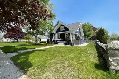 Image de Beautiful Historic Home near Downtown