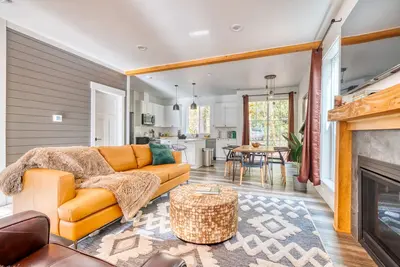 Image de Brand New Luxury Mt. Hood Cabin