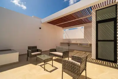Image de Awesome Penthouse w/ Private Pool • Sak 301