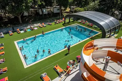 Image de 1. 5 km de la plage | Mobil-home 6p + Tv + Plancha