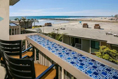 Image de Stunning Ocean & Harbor views - North Facing Condo E205 North Coast Village