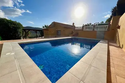 Villa in Alcaucin - Sleeps 4 - Pool - Parking
