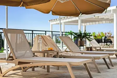 Image de Sanders Seaview - Appartement serein de 1 chambre avec vue sur la mer