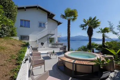 Image de Freistehendes 5½-zimmer-haus mit Außenwhirlpool und Fantastischer Seesicht