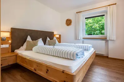 Image de Appartement \"Talblick 3\" avec vue sur la montagne, jardin et Wi-Fi