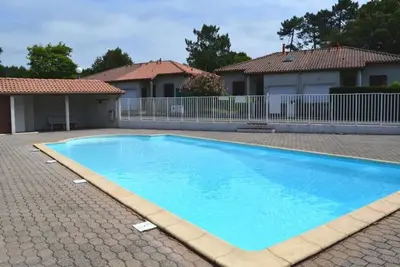 Image de Maison calme avec accès piscine et grand jardin à Capbreton