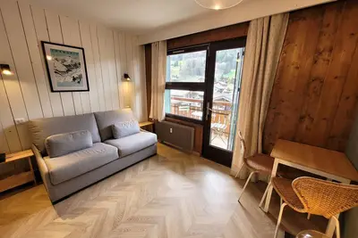 Image de Studio Rénové avec Balcon, Centre Station, 2 Pers, Accès Direct Pistes et Commerces