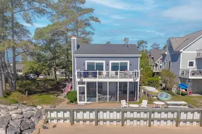 Hays Beach House - Hot Tub - Private Beach