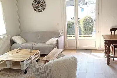 Image de Charmante maison 4 faces avec jardin et terrasse au calme pour 6 Ă 8 personnes