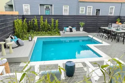 Image de Luxe, Sunlit Home | Heated Pool