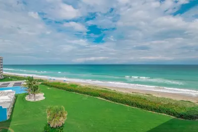 Image de 2 Bedroom Condo on Jensen Beach, at Turtle Reef Club! !