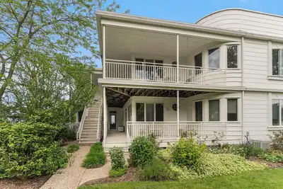 Image de Sleepy Hollow Beach Resort Introduces Shore Building 39