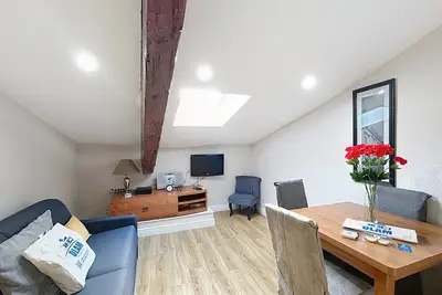 Image de Cannes : appartement Central 2 pièces au calme à 2 mn des plages