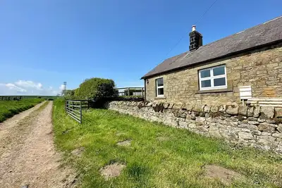 Image de Lonnon Cottage, pet friendly, with open fire in Alnmouth
