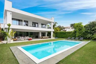 Image de Villa Banus - Fab 5 Bed Villa!
