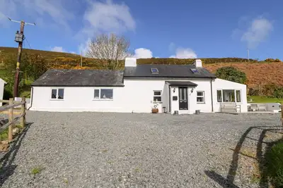Image de Pennant Cottage, pet friendly, with a garden in Llithfaen
