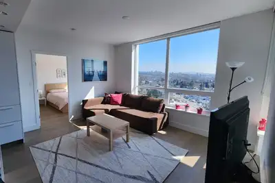 Image de Luxury Brand New 2 Bedroom 2 Bath Condo