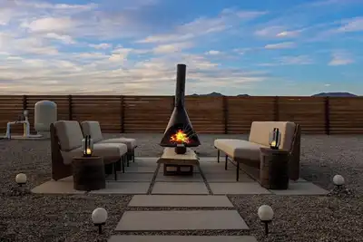 Image de Umbra Acres|Views|29Palms|Daybed Hammock|Fire Pit