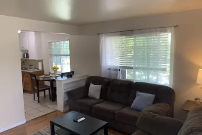 Image de 1 Bed 1 Bath downtown San Jose