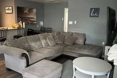Image de Blue Door Upper Apartment