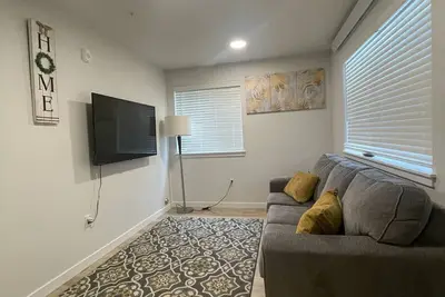 Image de Cozy Downtown condo