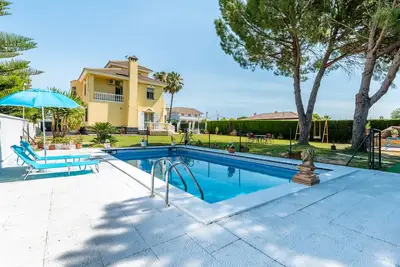 Image de Star's House Seville. 10 minutes from Seville. Private pool