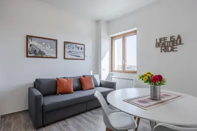 Licia Apartment 300 meters from the station