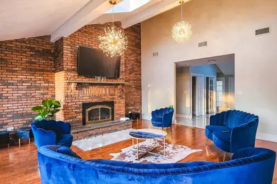 Image de Millionare Mansion w/ Lrg Hot Tub on 1. 5 Acres - fun activities all around!