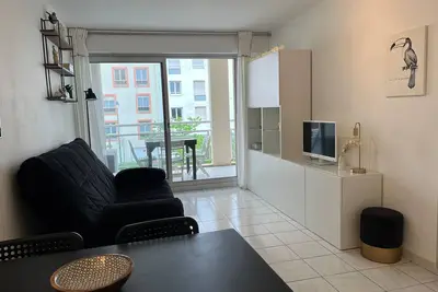 Image de Appartement 2 étoiles, 4 pers, plage à 100m, centre-ville, balcon, parking