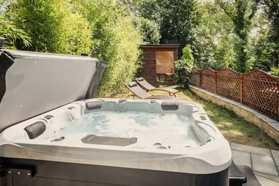 Image de Blenheim Grove | Lux Spa & Sauna Stay, Woodstock, Cotswolds