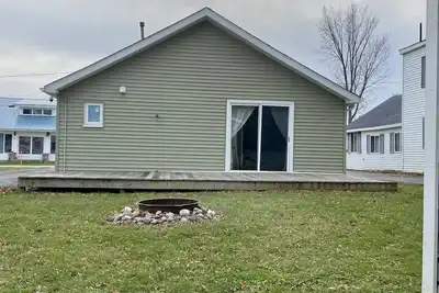 Image de Modern Lakeview Cabin by Beach and Park