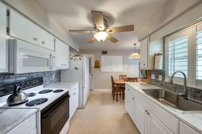 5-Star Beautiful Dunedin Home