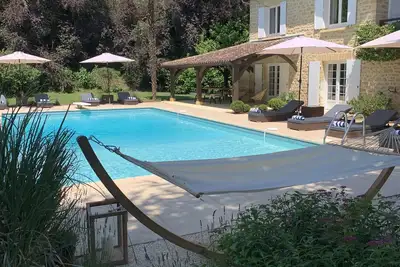 Image de Beautiful restored country house near Sarlat, 2 minutes walk to lake with beach