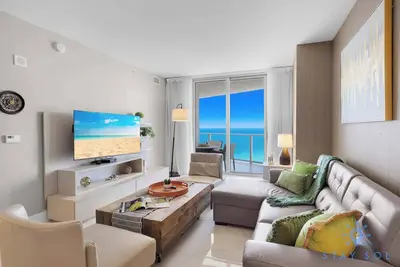 Image de Rooftop Pool –Oceanview Balcony| Beachfront Resort